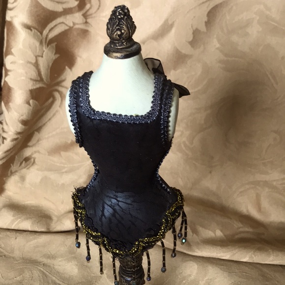 🟠 Dress Form Decor Piece - Picture 3 of 6